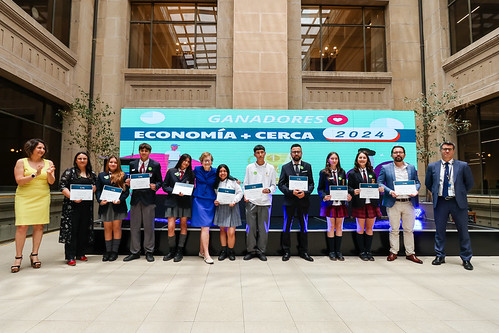 Concurso escolar economía: ¿Cómo el Banco Central transforma el aprendizaje?